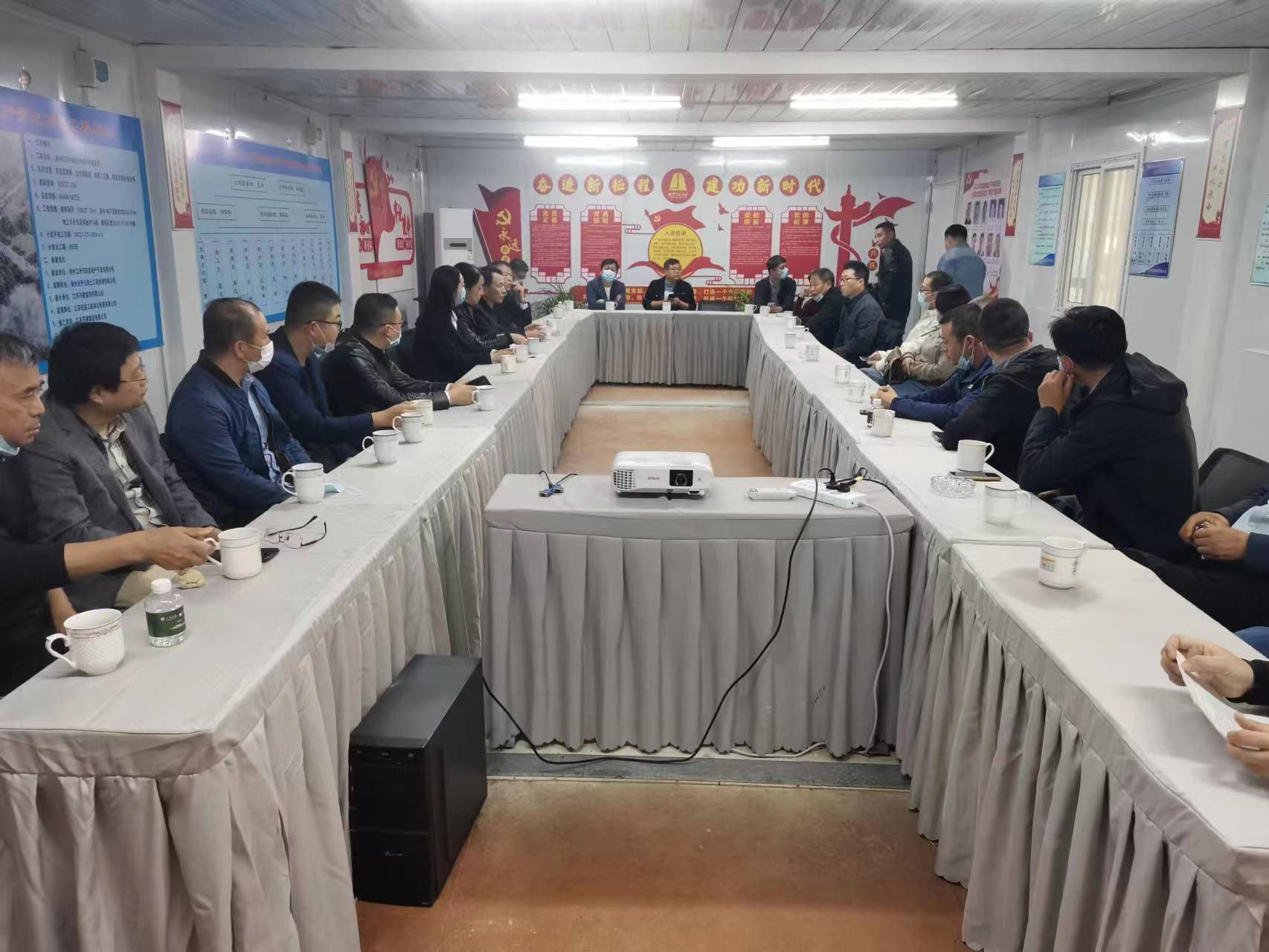 图1-7-2、邗江建筑业观摩.jpg